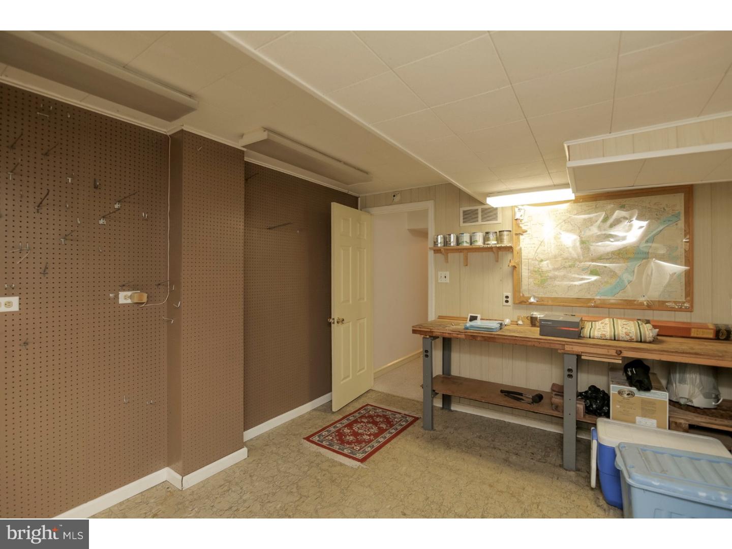 102 South Spring Valley Road Wilmington, DE 19807 - Photo 23 of 25 a room with furniture and view of kitchen