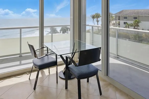 $10,000 | 3554 Ocean Drive, Unit 504N, Vero Beach, FL 32963