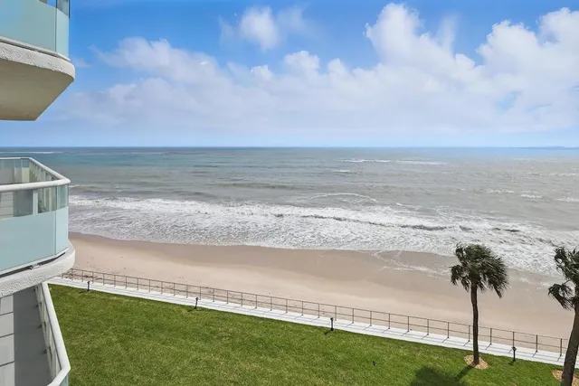 $6,000 | 3554 Ocean Drive, Unit 504N, Vero Beach, FL 32963