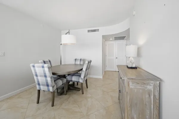 $10,000 | 3554 Ocean Drive, Unit 504N, Vero Beach, FL 32963