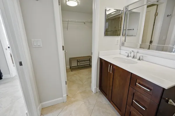 $10,000 | 3554 Ocean Drive, Unit 504N, Vero Beach, FL 32963