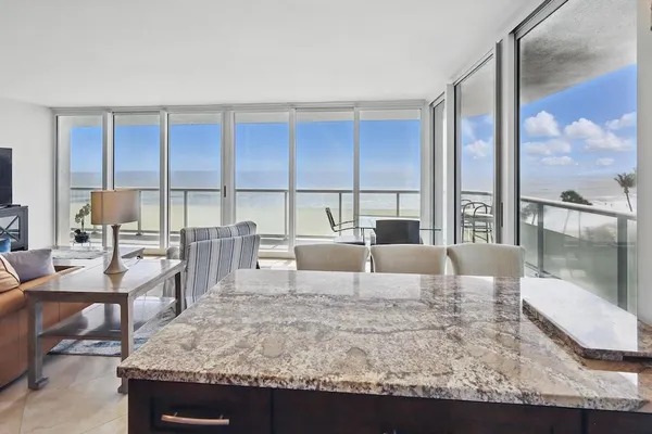 $10,000 | 3554 Ocean Drive, Unit 504N, Vero Beach, FL 32963