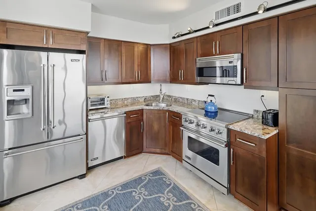 $6,000 | 3554 Ocean Drive, Unit 504N, Vero Beach, FL 32963