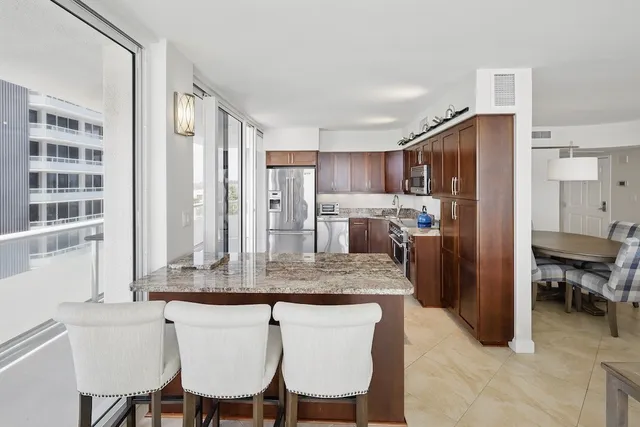 $6,000 | 3554 Ocean Drive, Unit 504N, Vero Beach, FL 32963