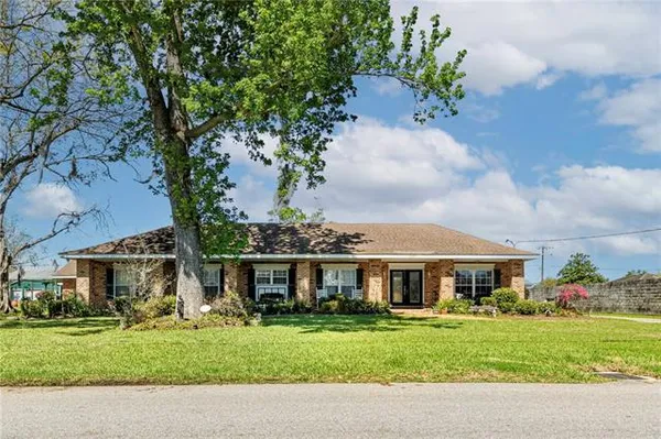 $625,000 | 2545 Fawnwood Road, Marrero, LA 70072