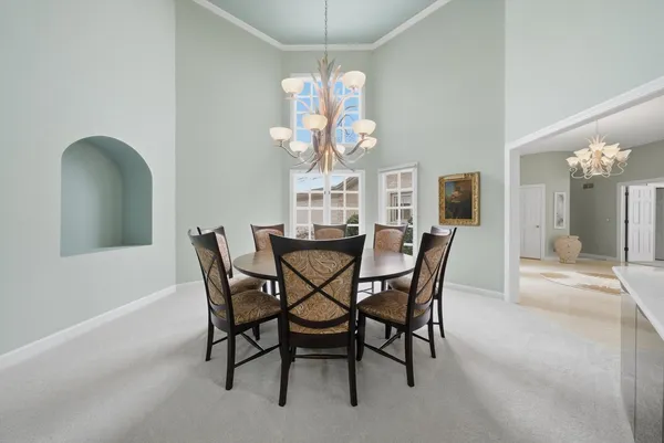 $975,000 | 10 Lakeside Lane, North Barrington, IL 60010