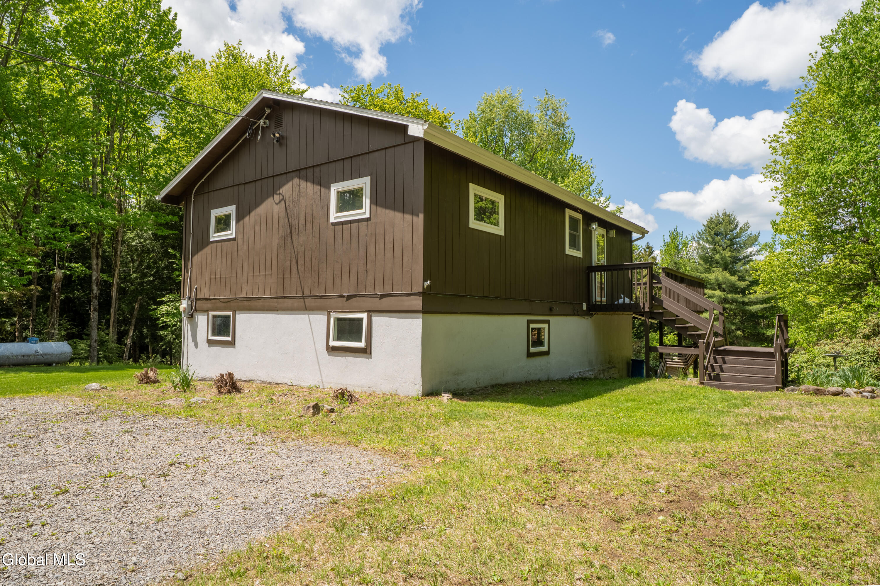 204 Gutha Road Bleecker, NY 12078 - Photo 2 of 22 204 Gutha-19