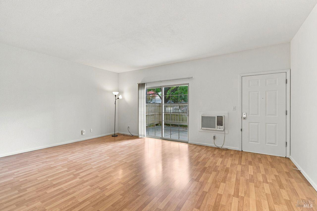 2420 Edgewater Drive, Unit 15 Santa Rosa, CA 95407 - Photo 10 of 25 Gallery Image 10