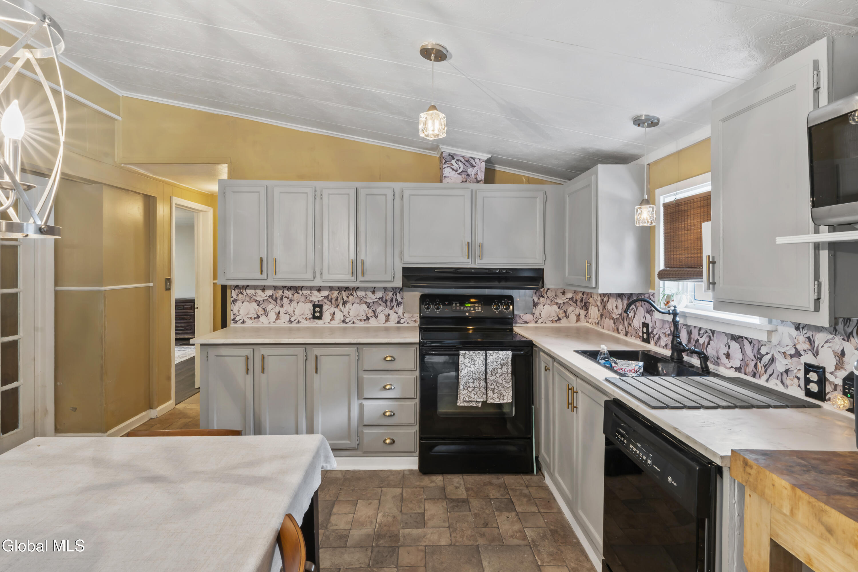 96 Brickhouse Road Stillwater, NY 12170 - Photo 12 of 25 DSC08272