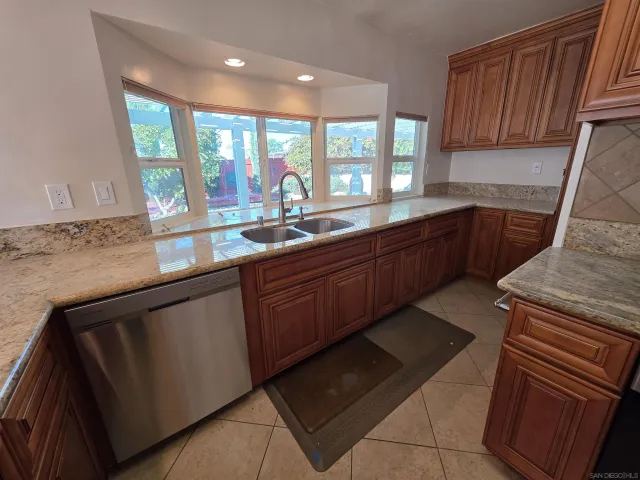 $4,000 | 5240 Maryland Avenue, La Mesa, CA 91942