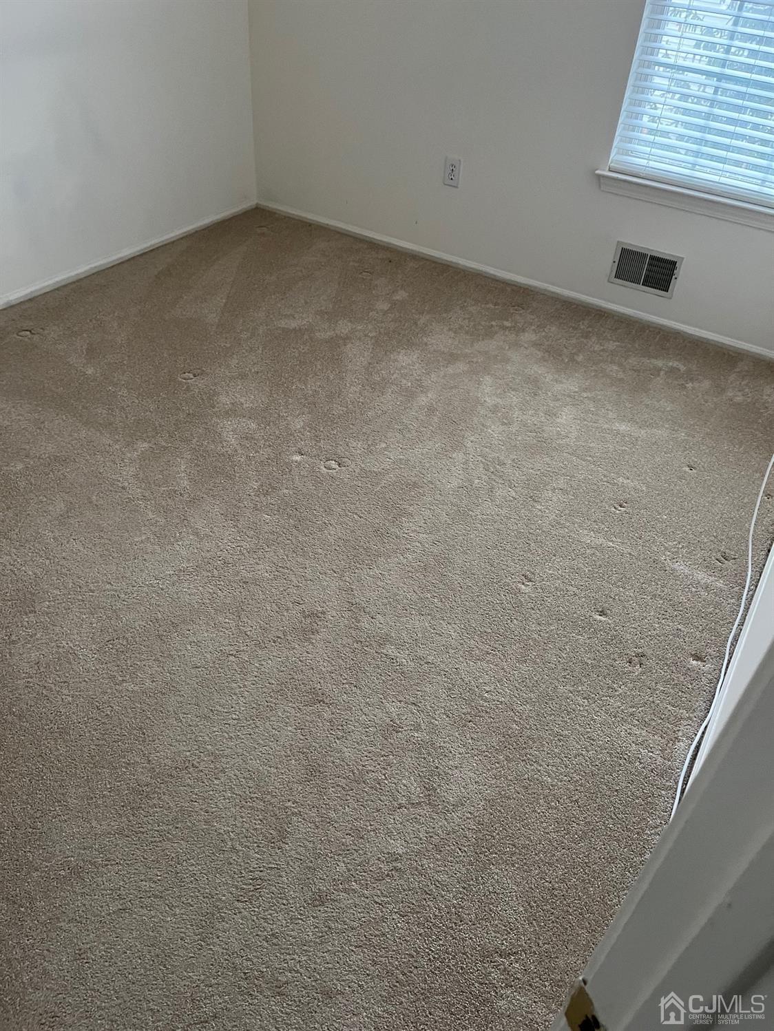 1711 Ridgeview Court Sayreville, NJ 08859 - Photo 13 of 18 a view of a room