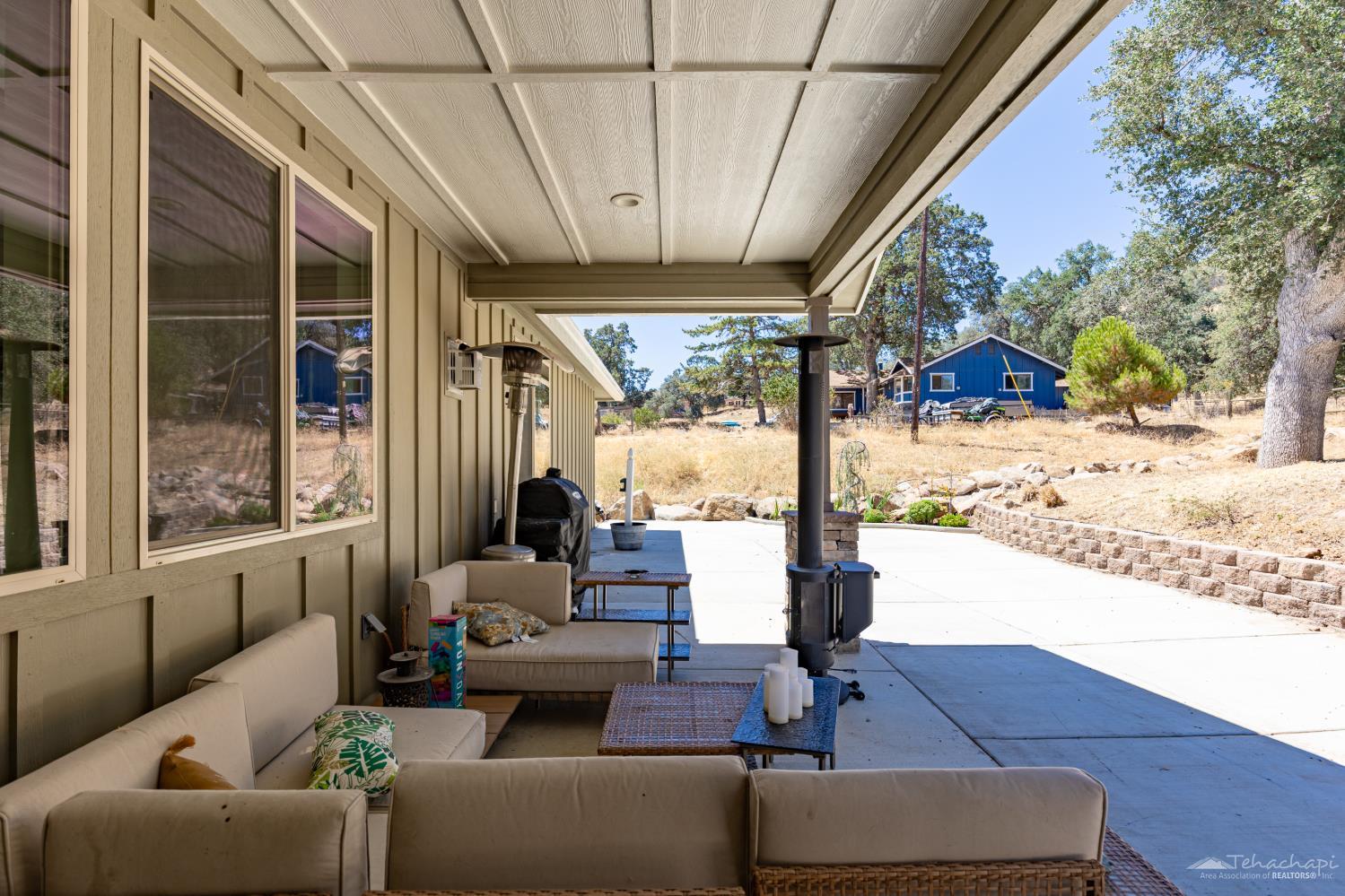 20983 Old Town Road Tehachapi, CA 93561 - Photo 13 of 32 Gallery Image 13