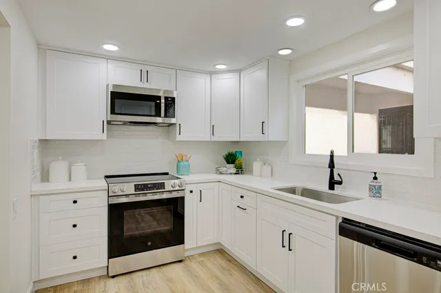 $619,900 | 5499 Paseo Del Lago, Unit 2D, Laguna Woods, CA 92637