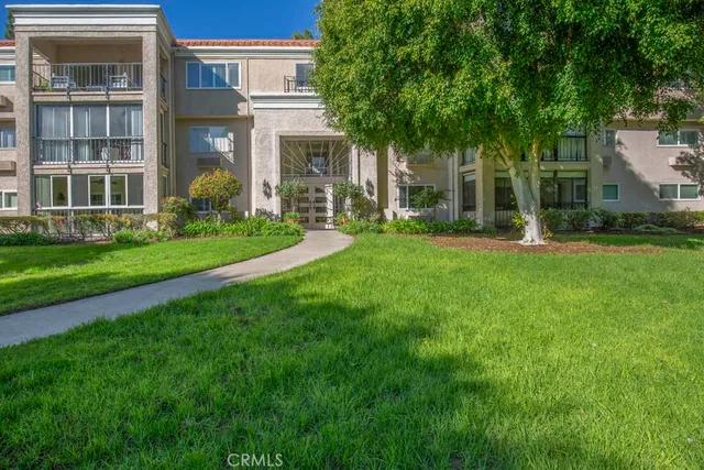$619,900 | 5499 Paseo Del Lago, Unit 2D, Laguna Woods, CA 92637
