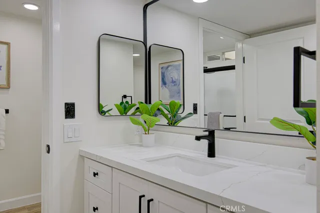 $619,900 | 5499 Paseo Del Lago, Unit 2D, Laguna Woods, CA 92637