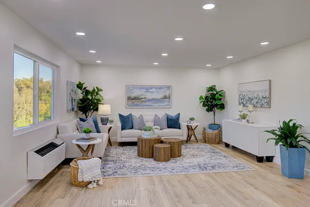 $619,900 | 5499 Paseo Del Lago, Unit 2D, Laguna Woods, CA 92637