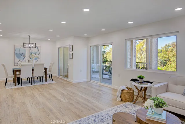 $619,900 | 5499 Paseo Del Lago, Unit 2D, Laguna Woods, CA 92637