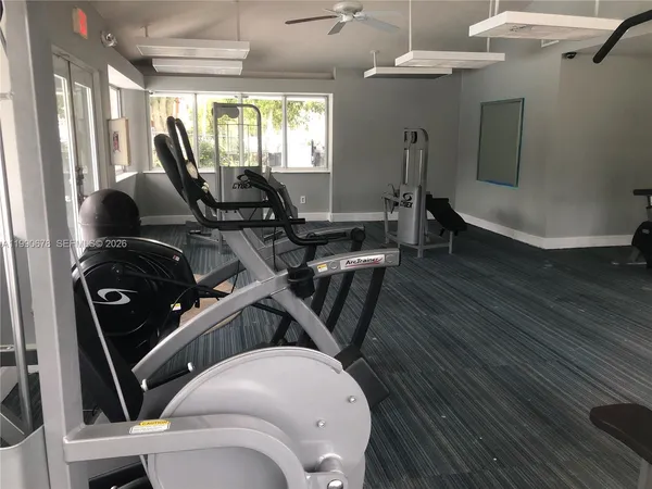 $2,000 | 7140 Northwest 179th Street, Unit 204, Hialeah, FL 33015