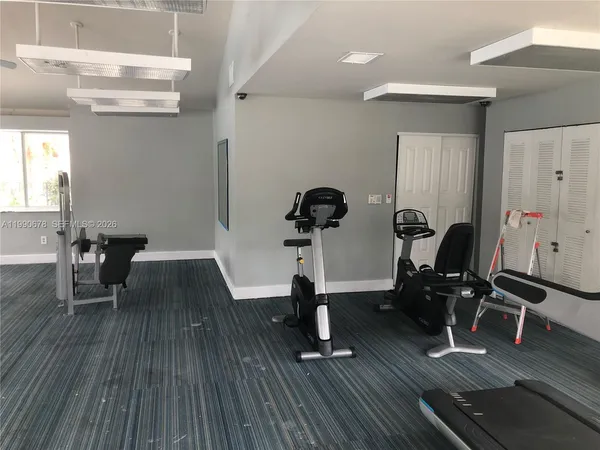 $2,000 | 7140 Northwest 179th Street, Unit 204, Hialeah, FL 33015