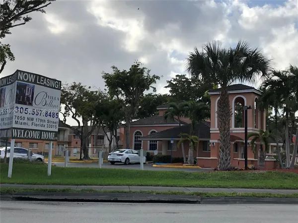 $2,000 | 7140 Northwest 179th Street, Unit 204, Hialeah, FL 33015