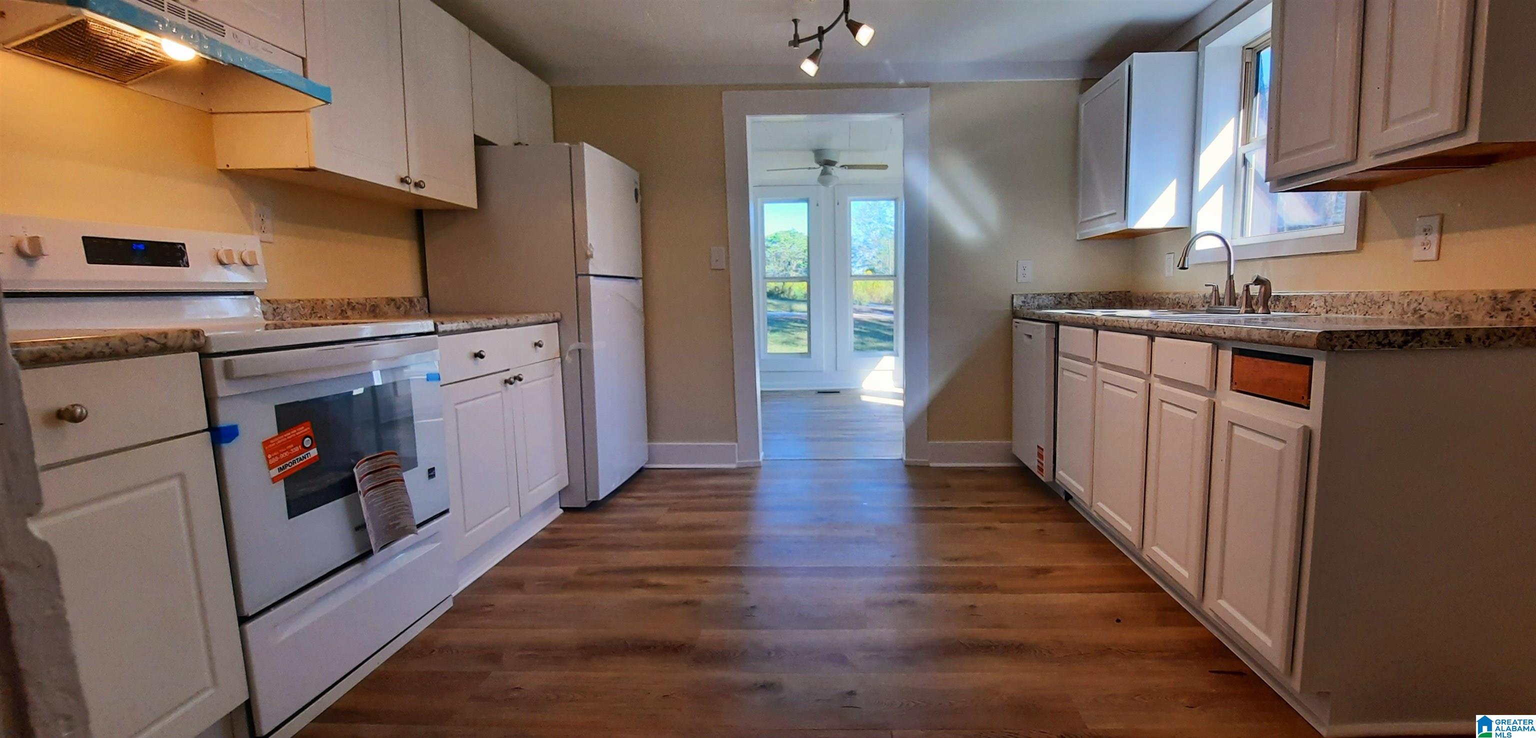 26 5th Street West Wedowee, AL 36278 - Photo 5 of 18