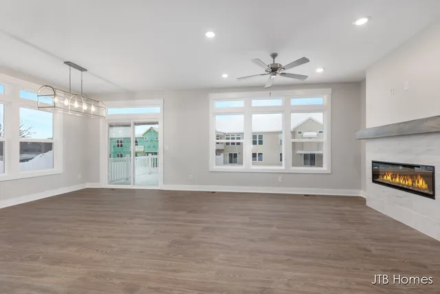 $490,000 | 5546 Albright Avenue Southwest, Unit 21, Grandville, MI 49418