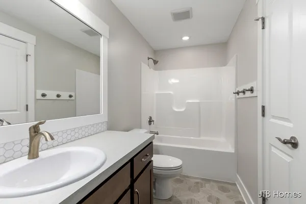 $490,000 | 5546 Albright Avenue Southwest, Unit 21, Grandville, MI 49418