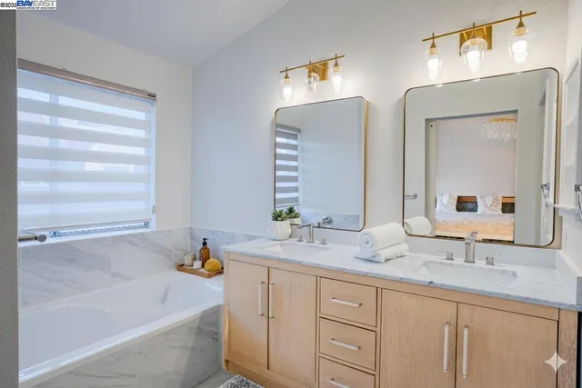 $1,280,000 | 219 Commons Lane, Foster City, CA 94404