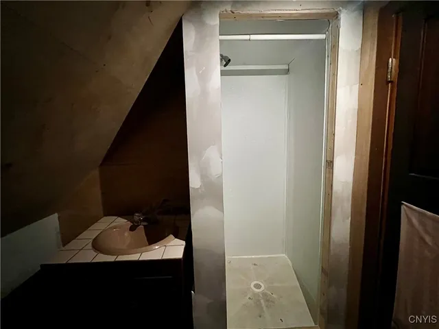 $185,000 | 1620 Oneida Street, Utica, NY 13501