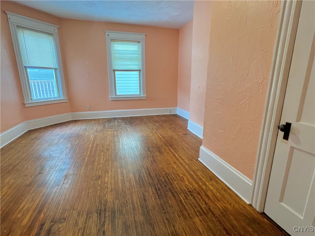 1620 Oneida Street Utica, NY 13501 - Photo 4 of 25