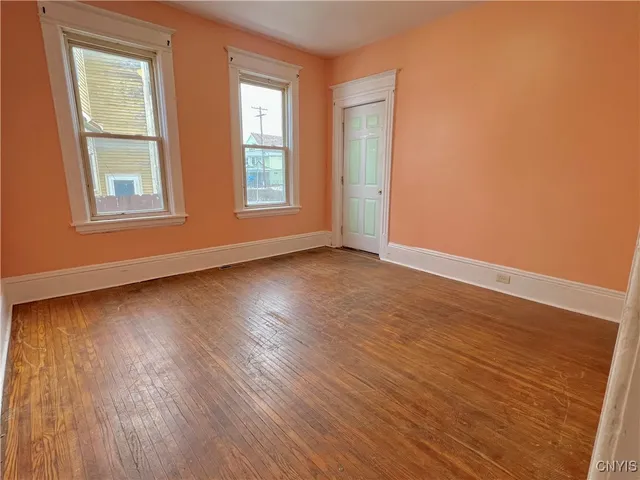 $185,000 | 1620 Oneida Street, Utica, NY 13501