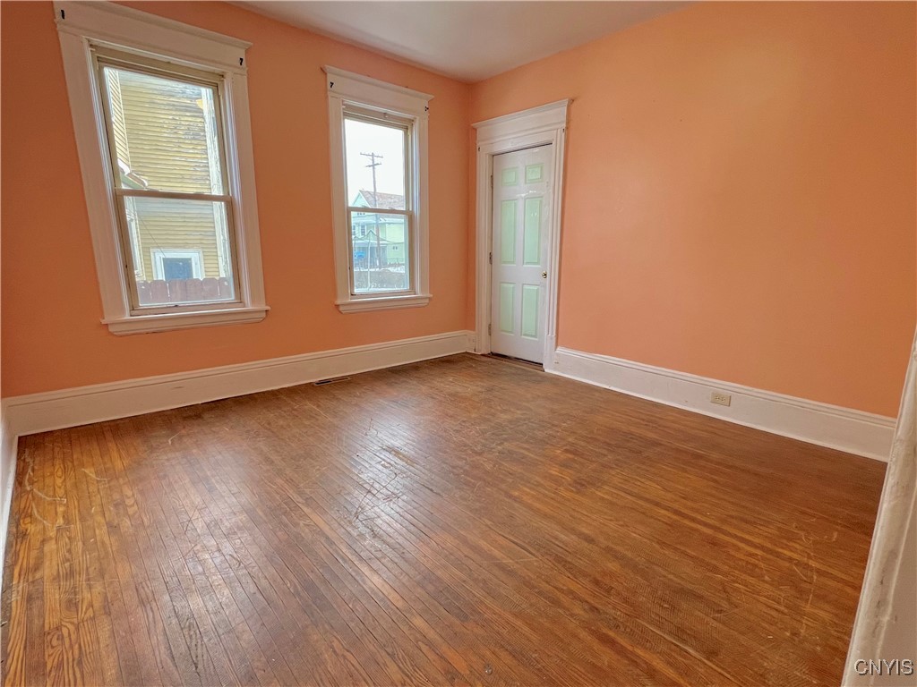 1620 Oneida Street Utica, NY 13501 - Photo 5 of 25