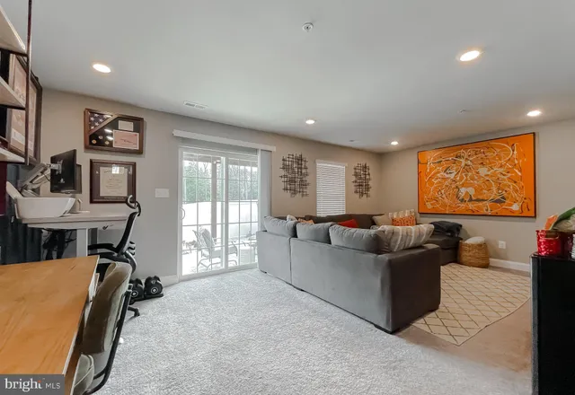 $2,950 | 23810 Myrtle Glen Way, California, MD 20619