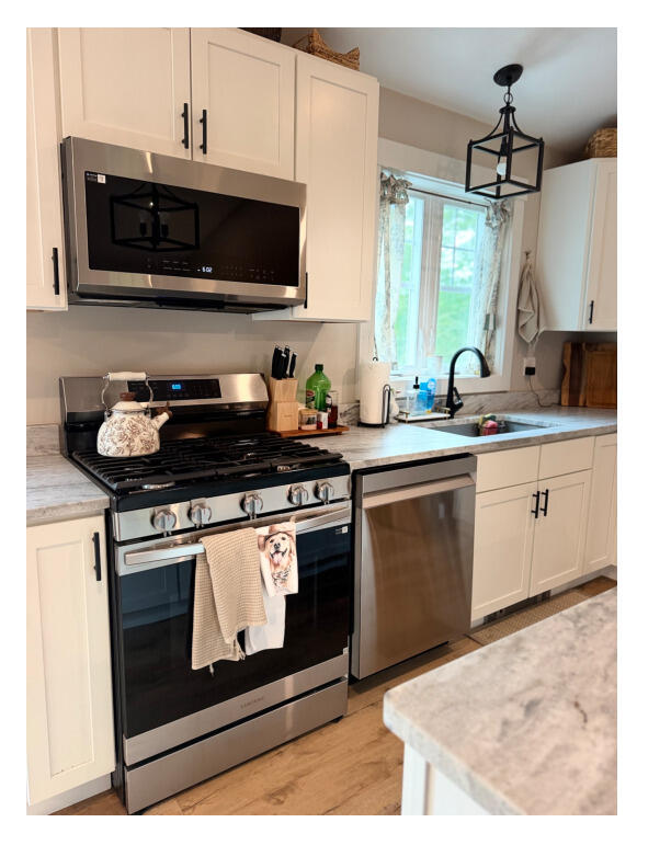 183 Dunton Road Naples, ME 04055 - Photo 13 of 52 Kitchen