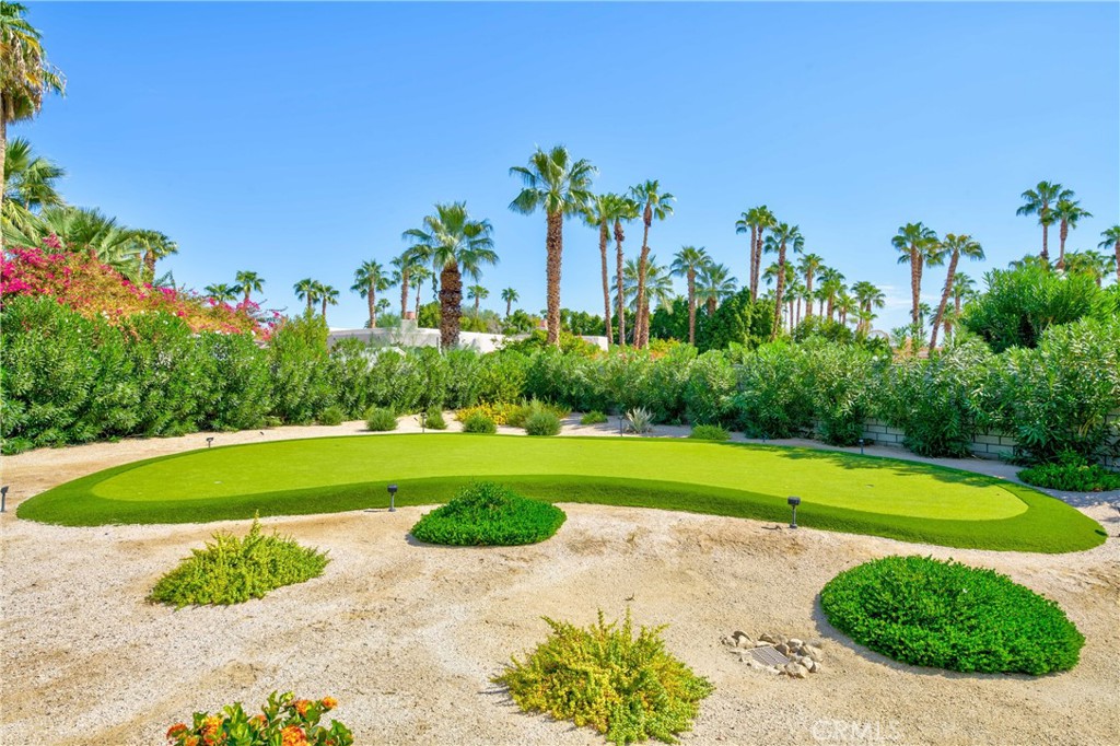 72408 Desert Drive Rancho Mirage, CA 92270 - Photo 32 of 42 Putting green