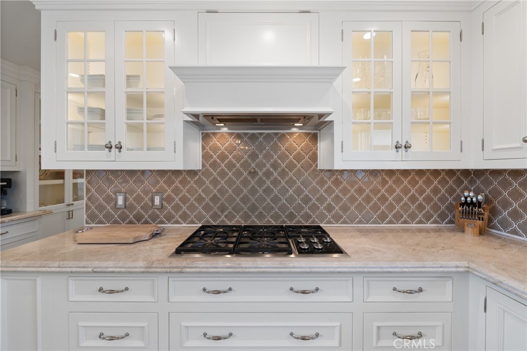 72408 Desert Drive Rancho Mirage, CA 92270 - Photo 5 of 42 5 burner stove