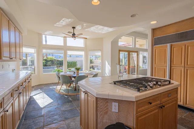 $1,055,000 | 49810 Avenida Montero, La Quinta, CA 92253