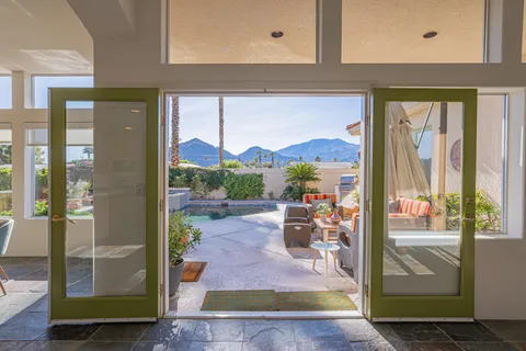 $1,055,000 | 49810 Avenida Montero, La Quinta, CA 92253