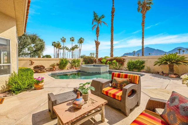 $1,055,000 | 49810 Avenida Montero, La Quinta, CA 92253