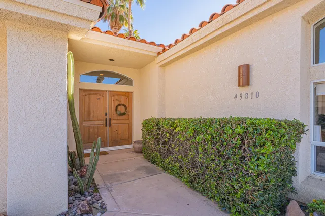 $1,055,000 | 49810 Avenida Montero, La Quinta, CA 92253