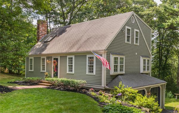380 Holly Road Marshfield, MA 02050 - Photo 1 of 20 Gallery Image 1