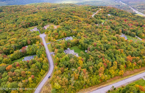 $33,500 | Lot 75 Summit Woods Road, Moscow, PA 18444