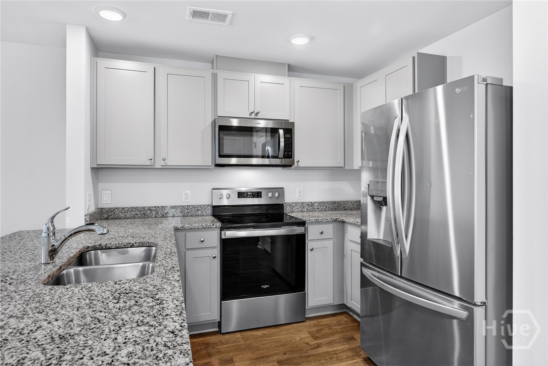 215 Coneflower Road Bloomingdale, GA 31302 - Photo 6 of 36