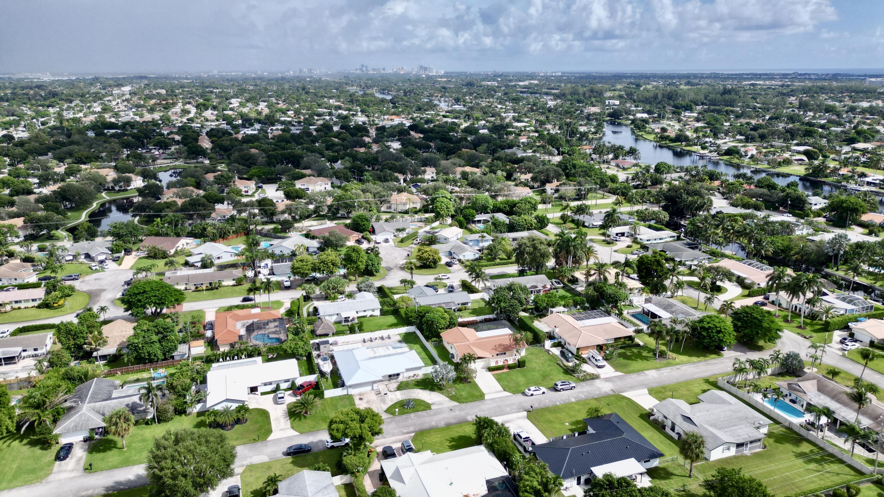 1861 Caribbean Road West Lake Clarke Shores, FL 33406 - Photo 17 of 73 18