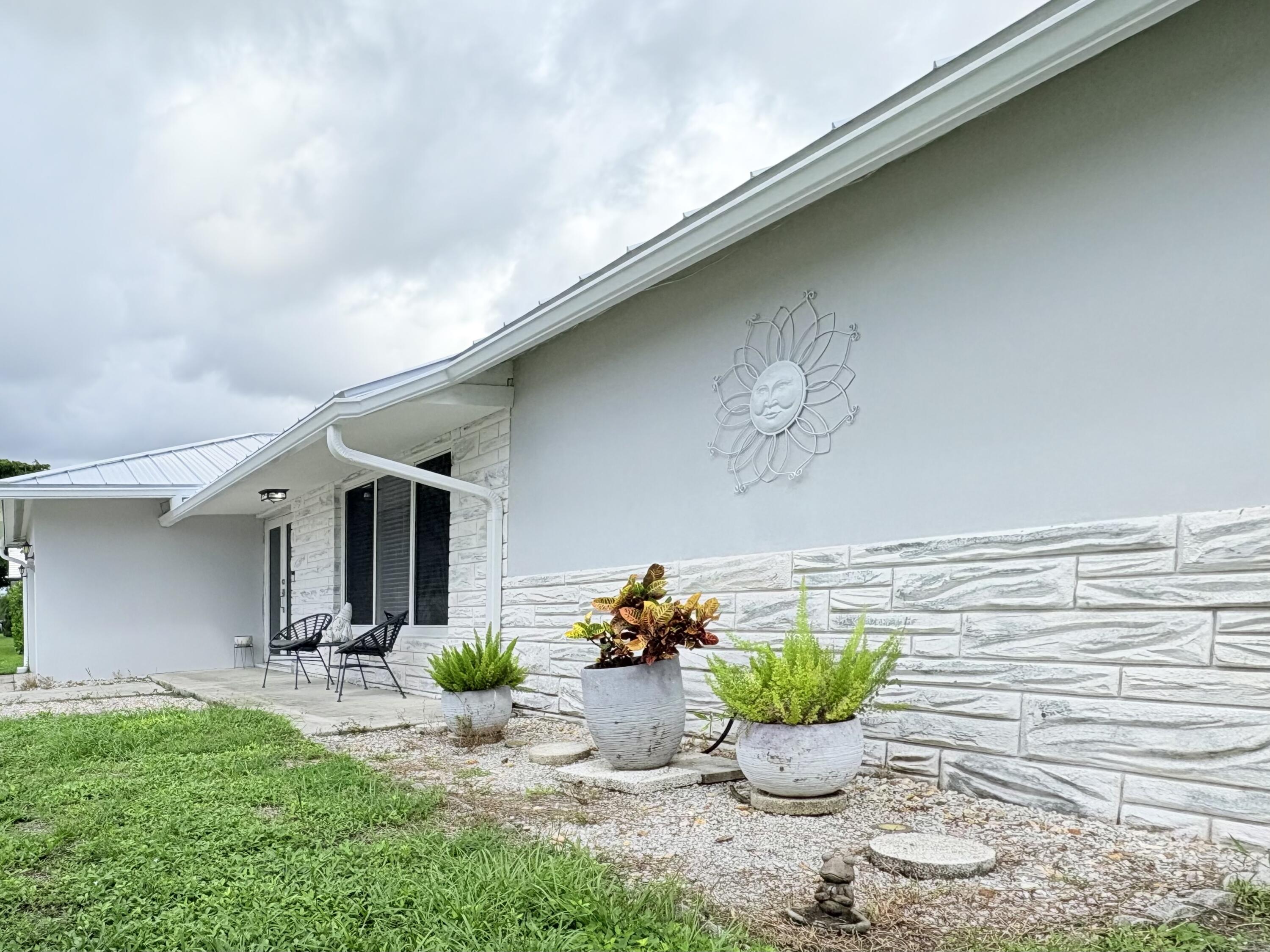 1861 Caribbean Road West Lake Clarke Shores, FL 33406 - Photo 22 of 73 24