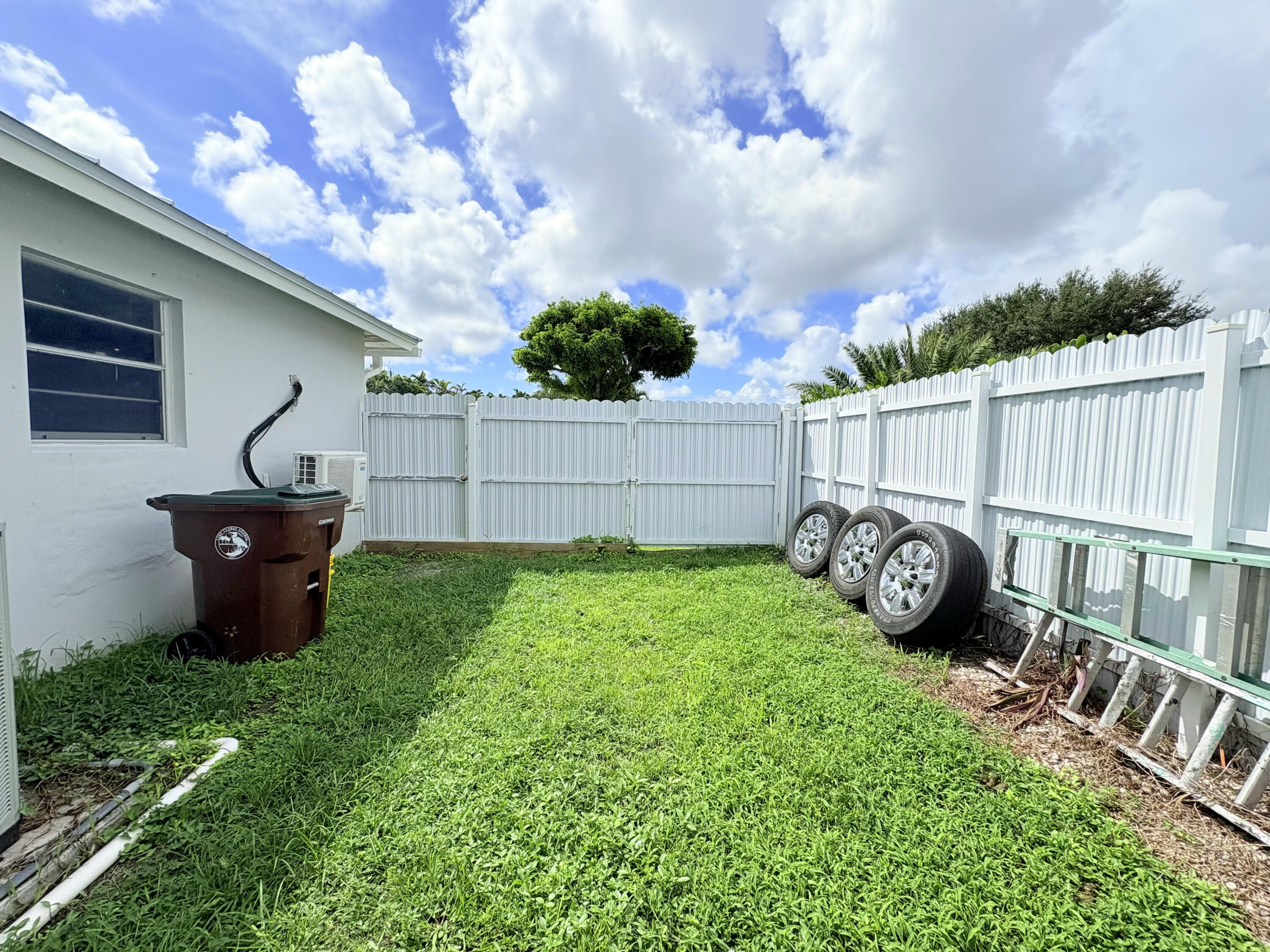 1861 Caribbean Road West Lake Clarke Shores, FL 33406 - Photo 58 of 73 59