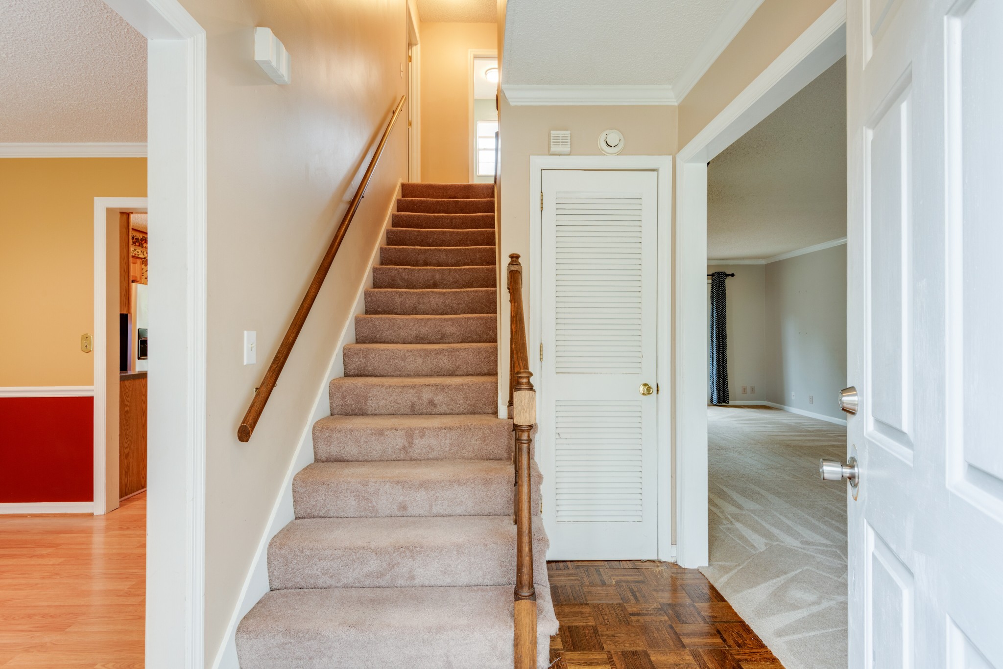 369 Cedarcliff Road Antioch, TN 37013 - Photo 3 of 24 a view of an entryway