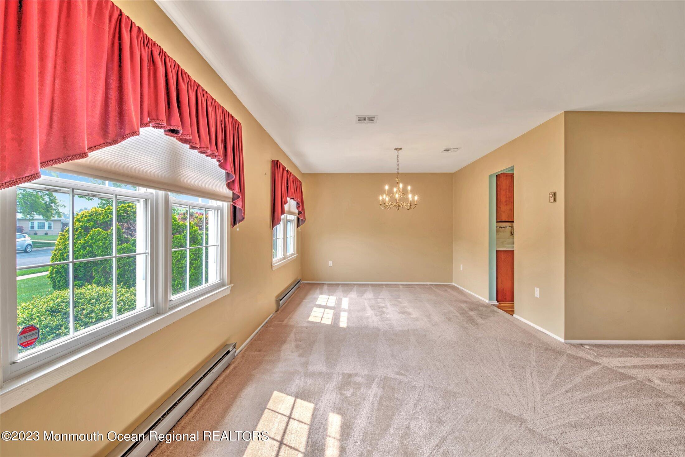 19 Carter Way Brick, NJ 08723 - Photo 14 of 50 14-SITTING_DINING ROOM