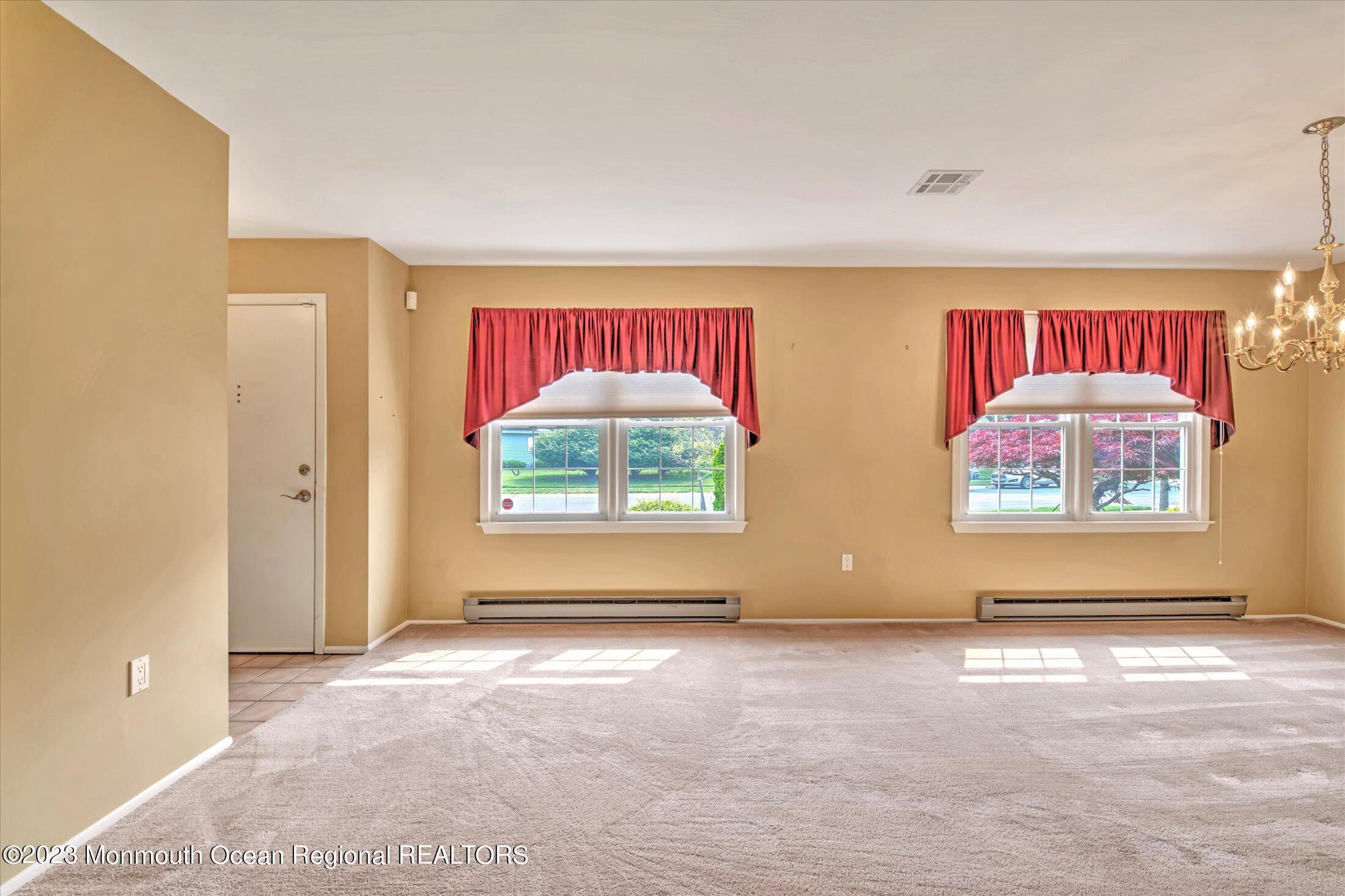19 Carter Way Brick, NJ 08723 - Photo 16 of 50 16-SITTING_DINING ROOM