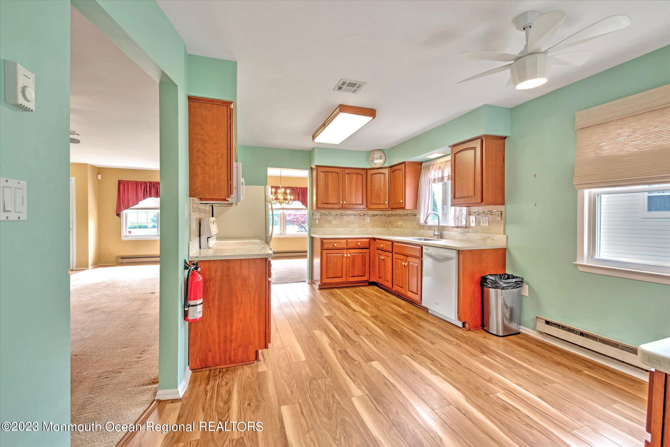 19 Carter Way Brick, NJ 08723 - Photo 19 of 50 19-KITCHEN
